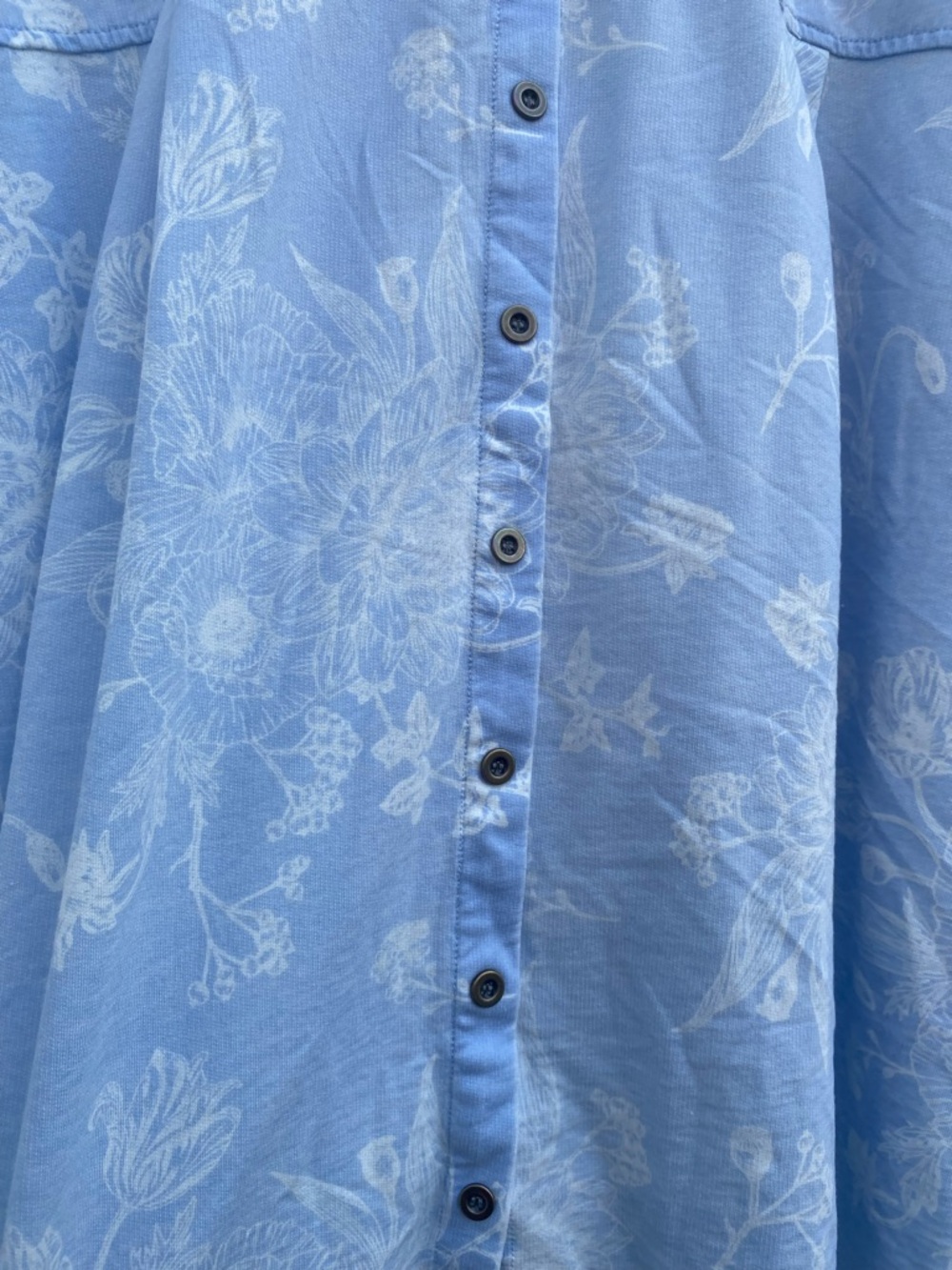 Jane and Delancey Light Blue Floral Short Sleeve Tee - Picture 6 of 7